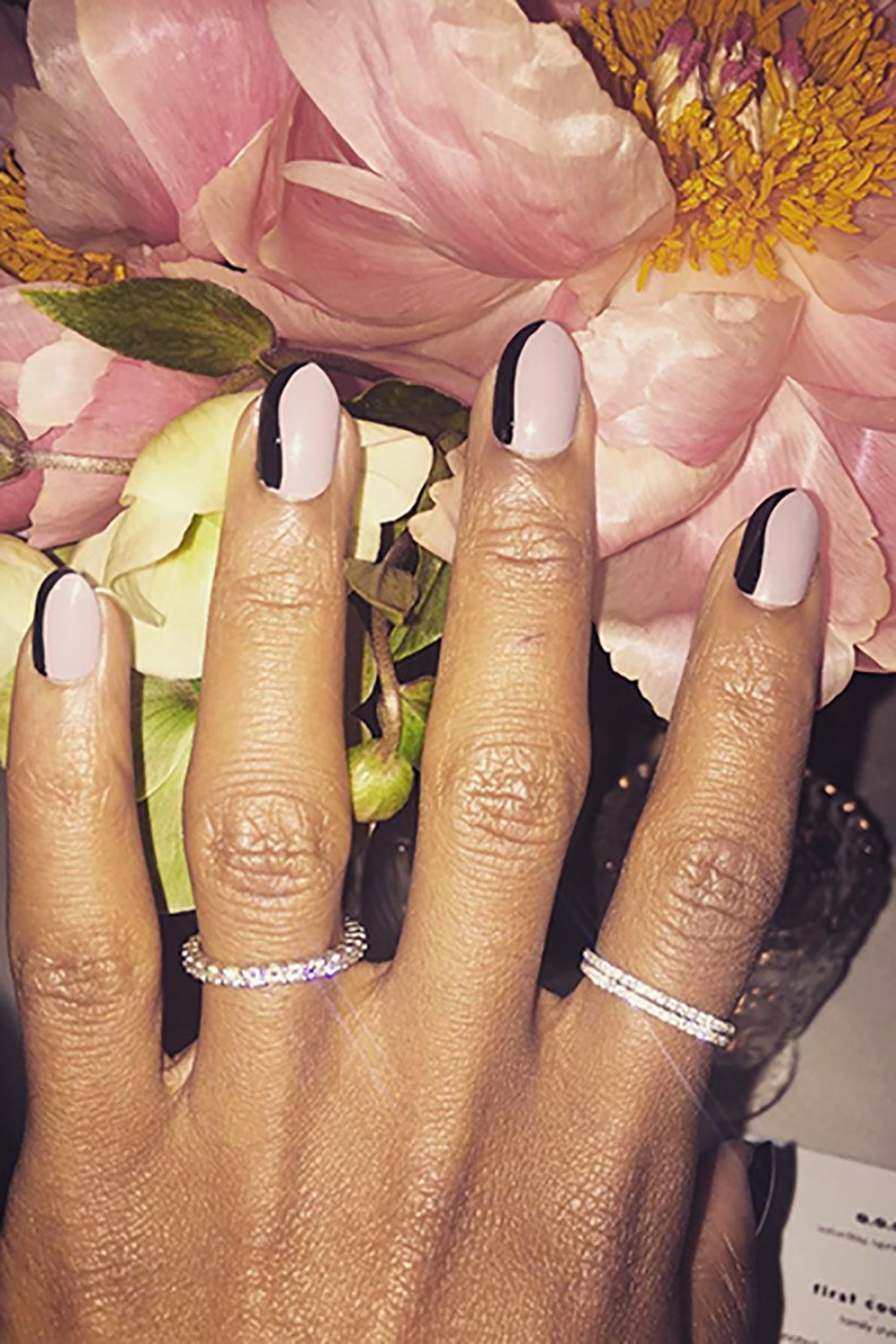 23 Kerry Washington Mani-Grams That Will Inspire Your Next Paint Job
